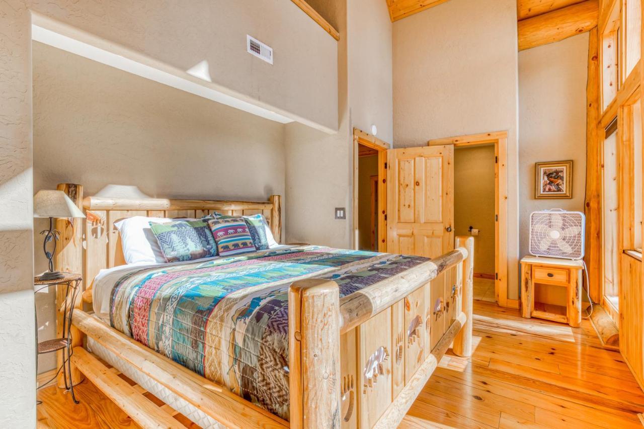 Skiing Bear Chalet Говермент Кэмп Экстерьер фото