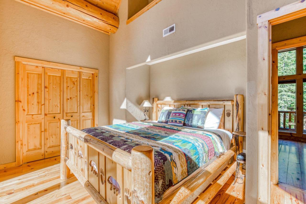 Skiing Bear Chalet Говермент Кэмп Экстерьер фото